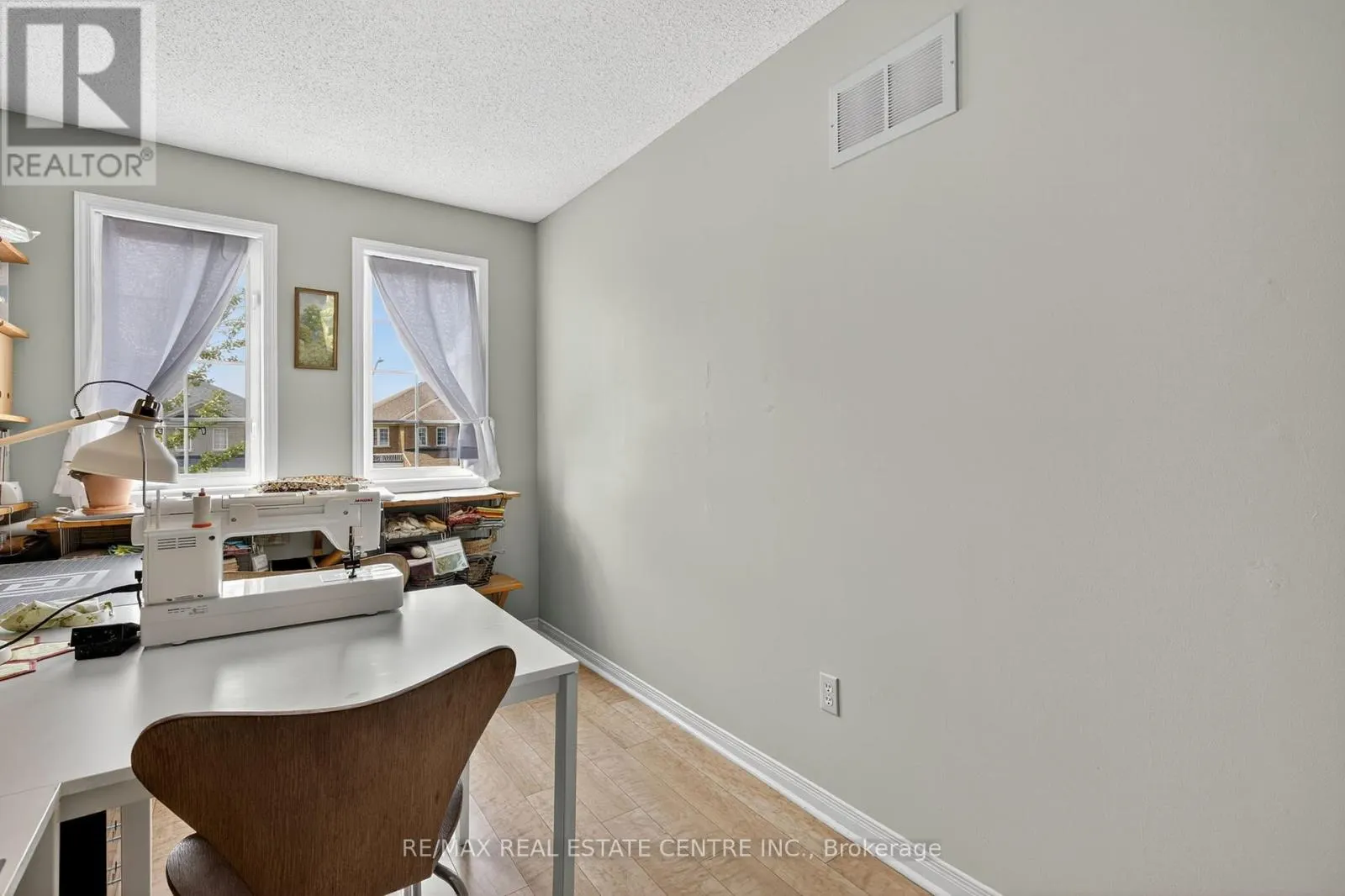 64 BIG MOE CRESCENT