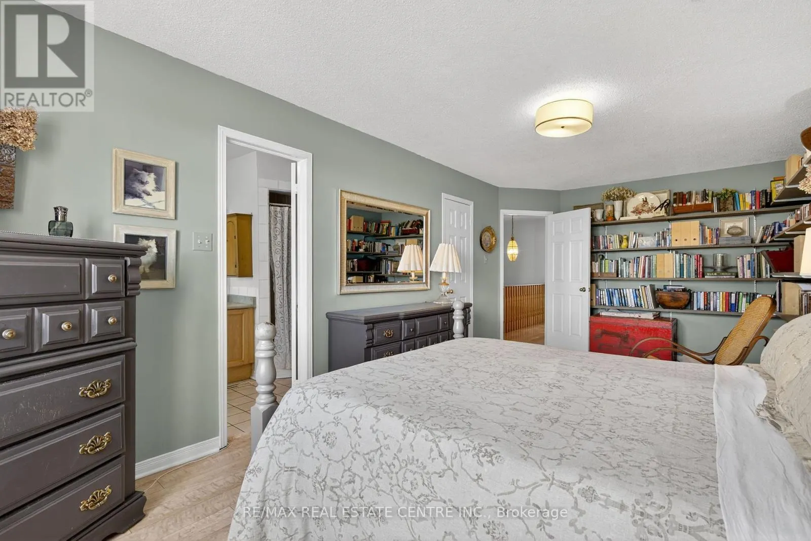 64 BIG MOE CRESCENT