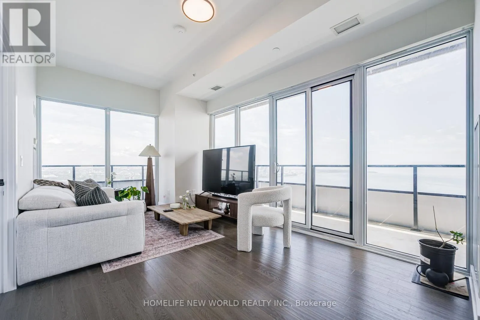 6205 - 30 SHORE BREEZE DRIVE