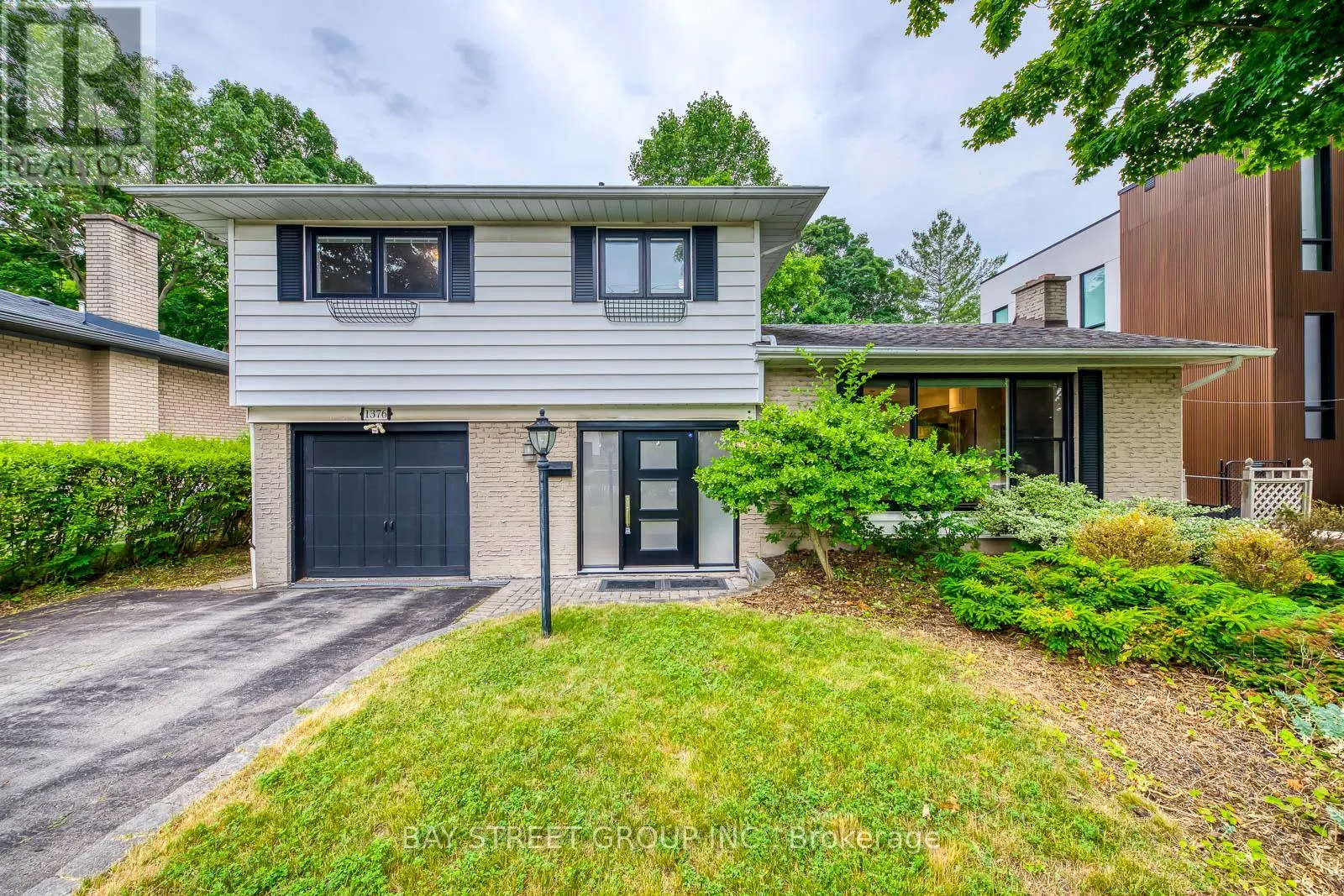 1376 FOREST GLADE ROAD