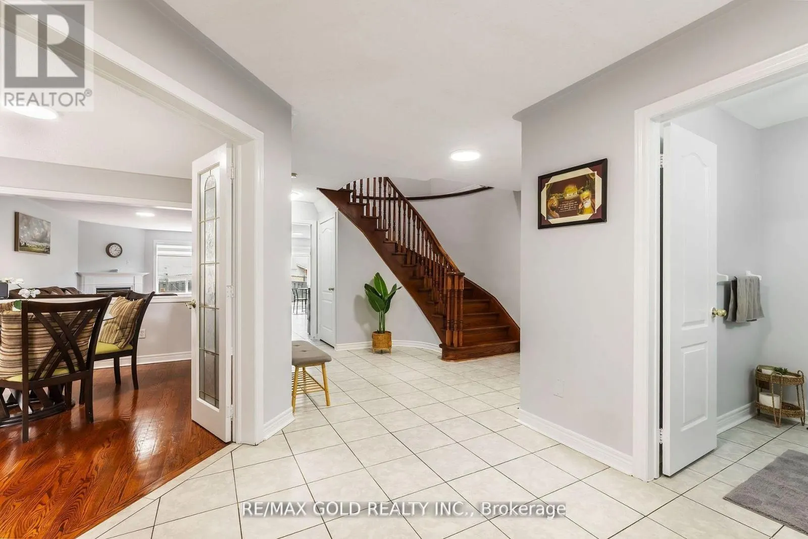 17 DOVESONG DRIVE