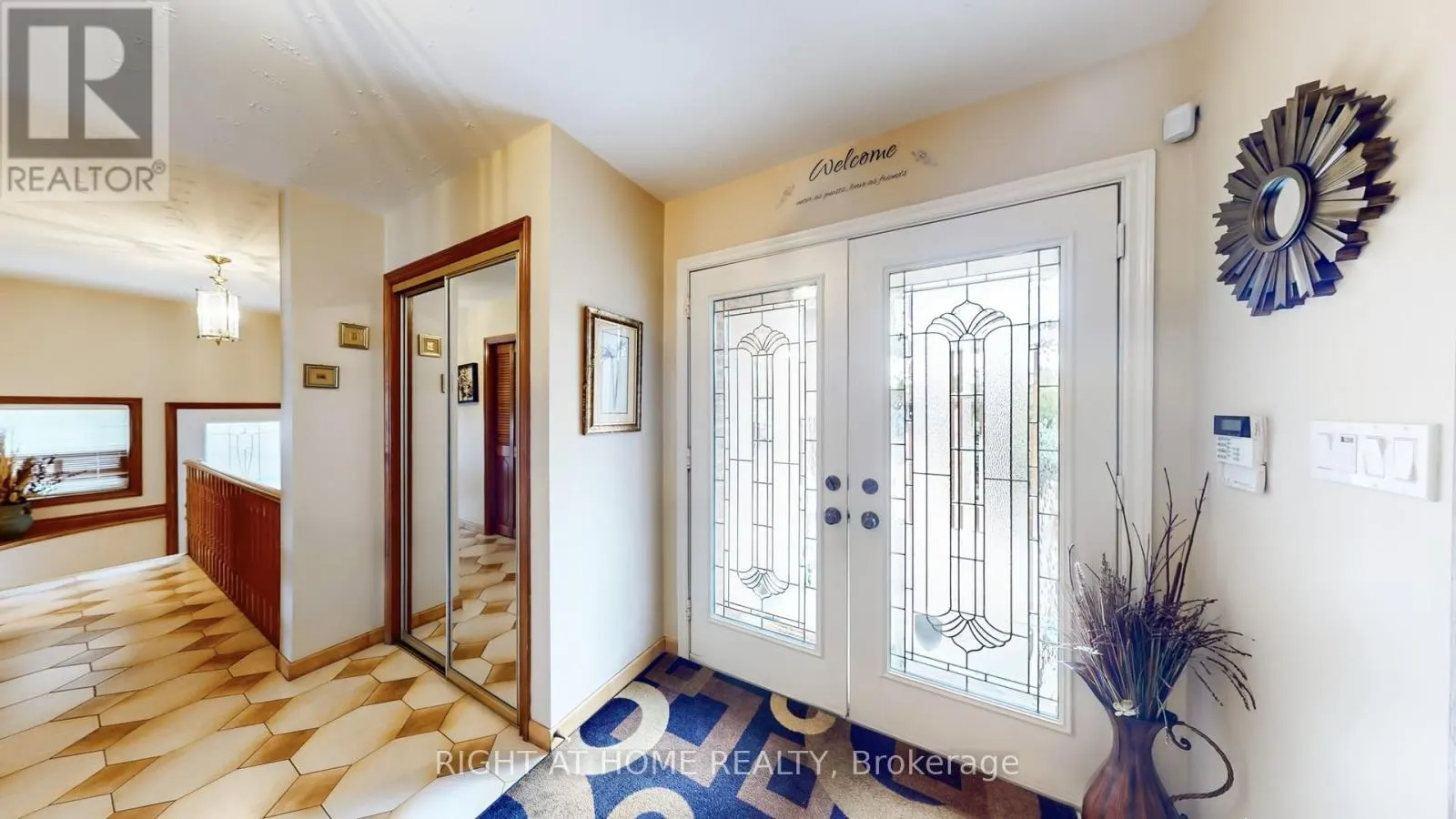 71 FAIRVIEW ROAD W