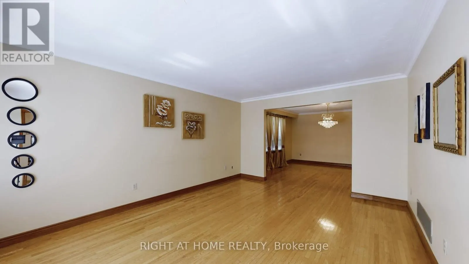71 FAIRVIEW ROAD W