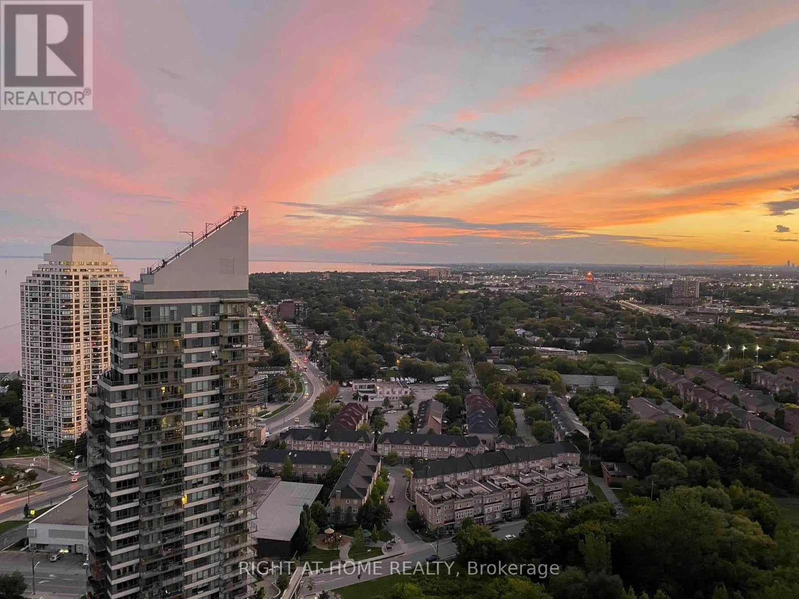 3202 - 2220 LAKESHORE BOULEVARD W