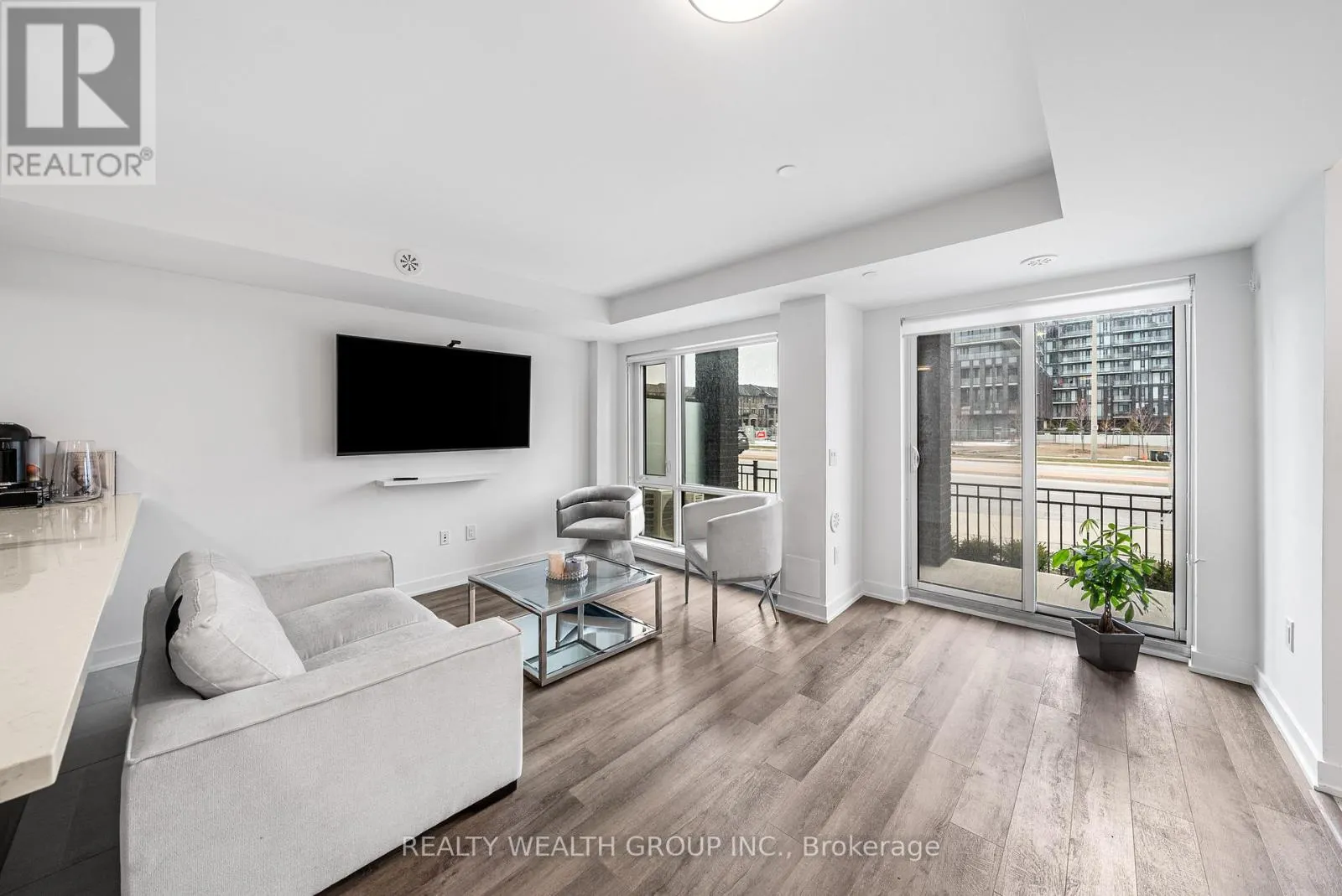 11 - 185 VETERANS DRIVE