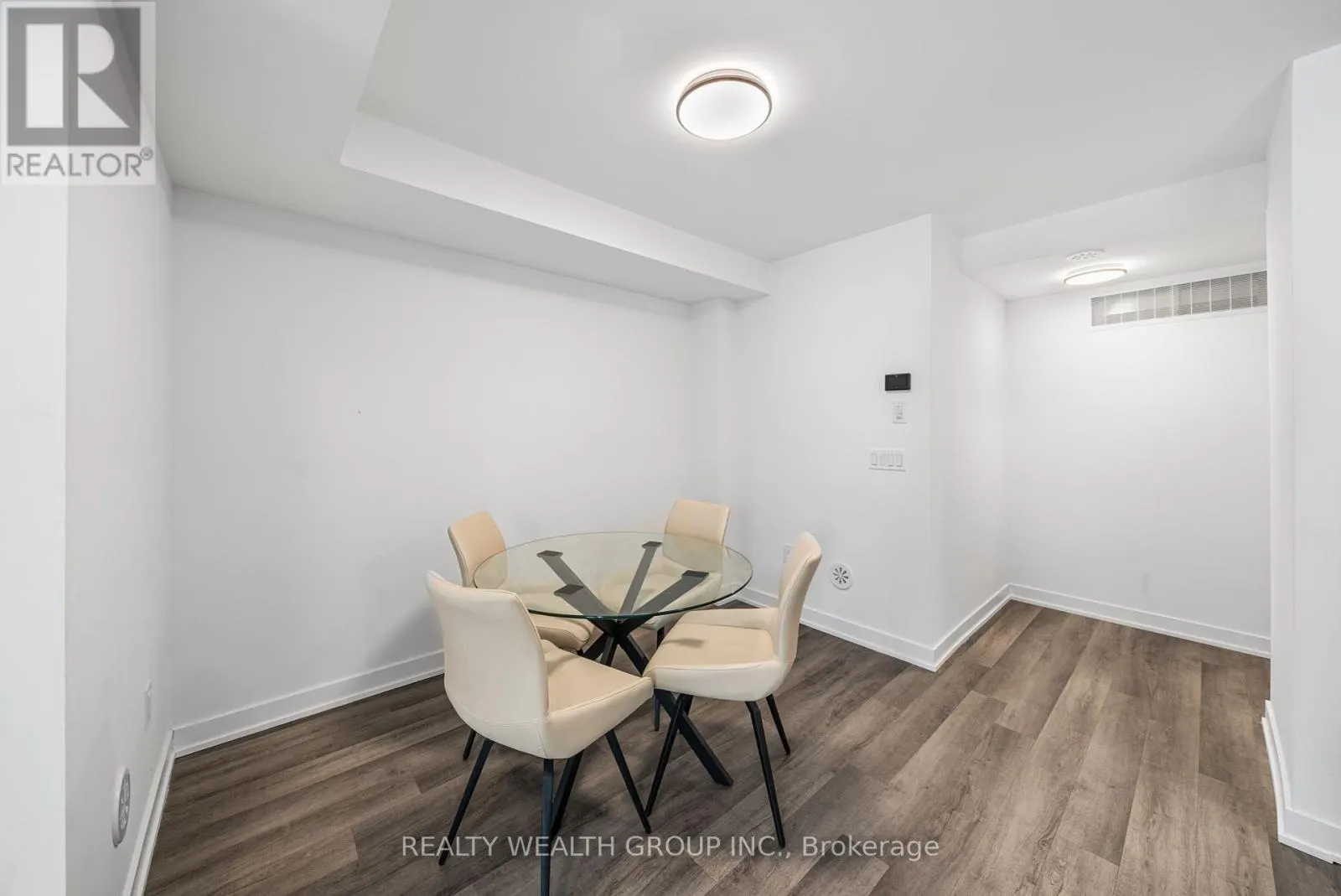 11 - 185 VETERANS DRIVE