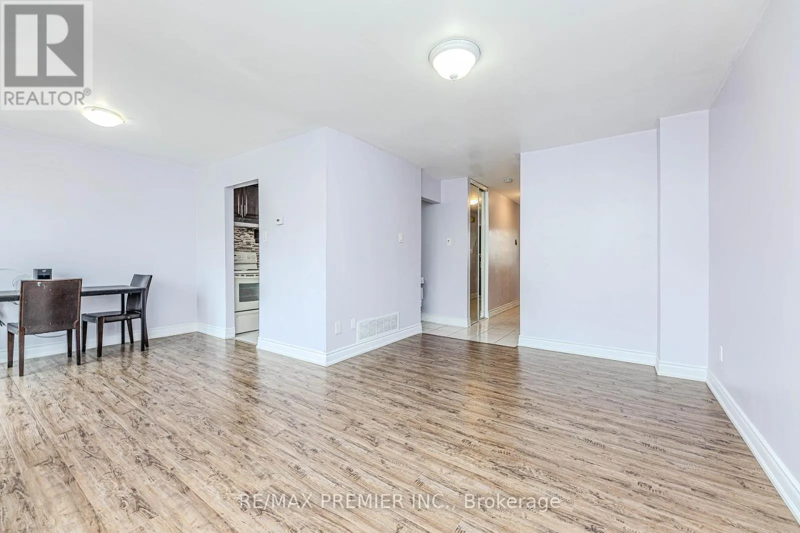 14 SHADY GLEN ROAD