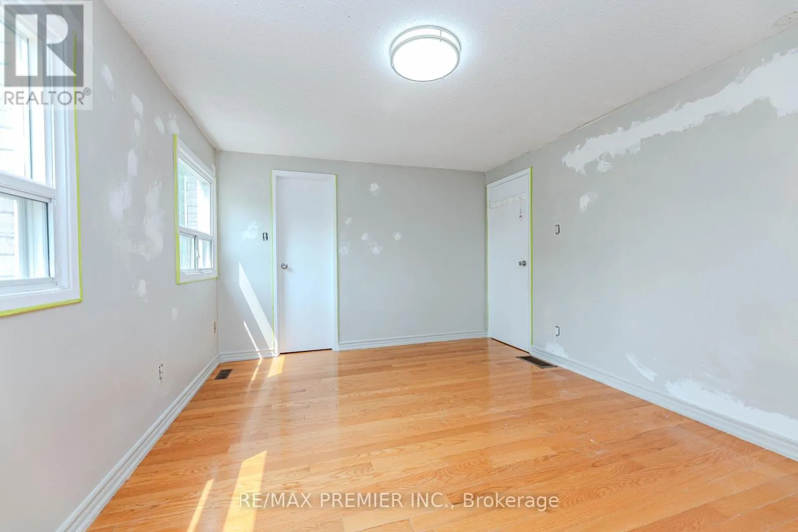 14 SHADY GLEN ROAD