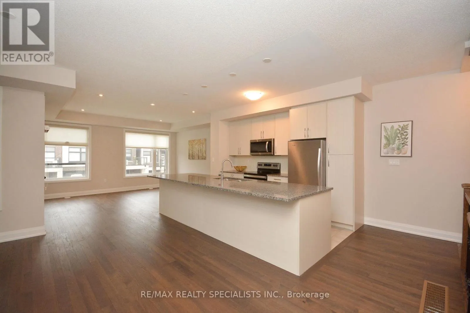 2456 BELT LANE