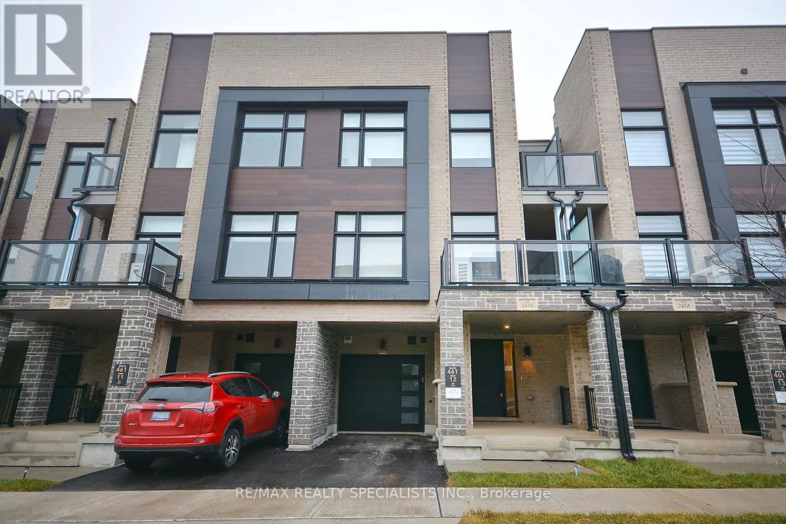 2456 BELT LANE