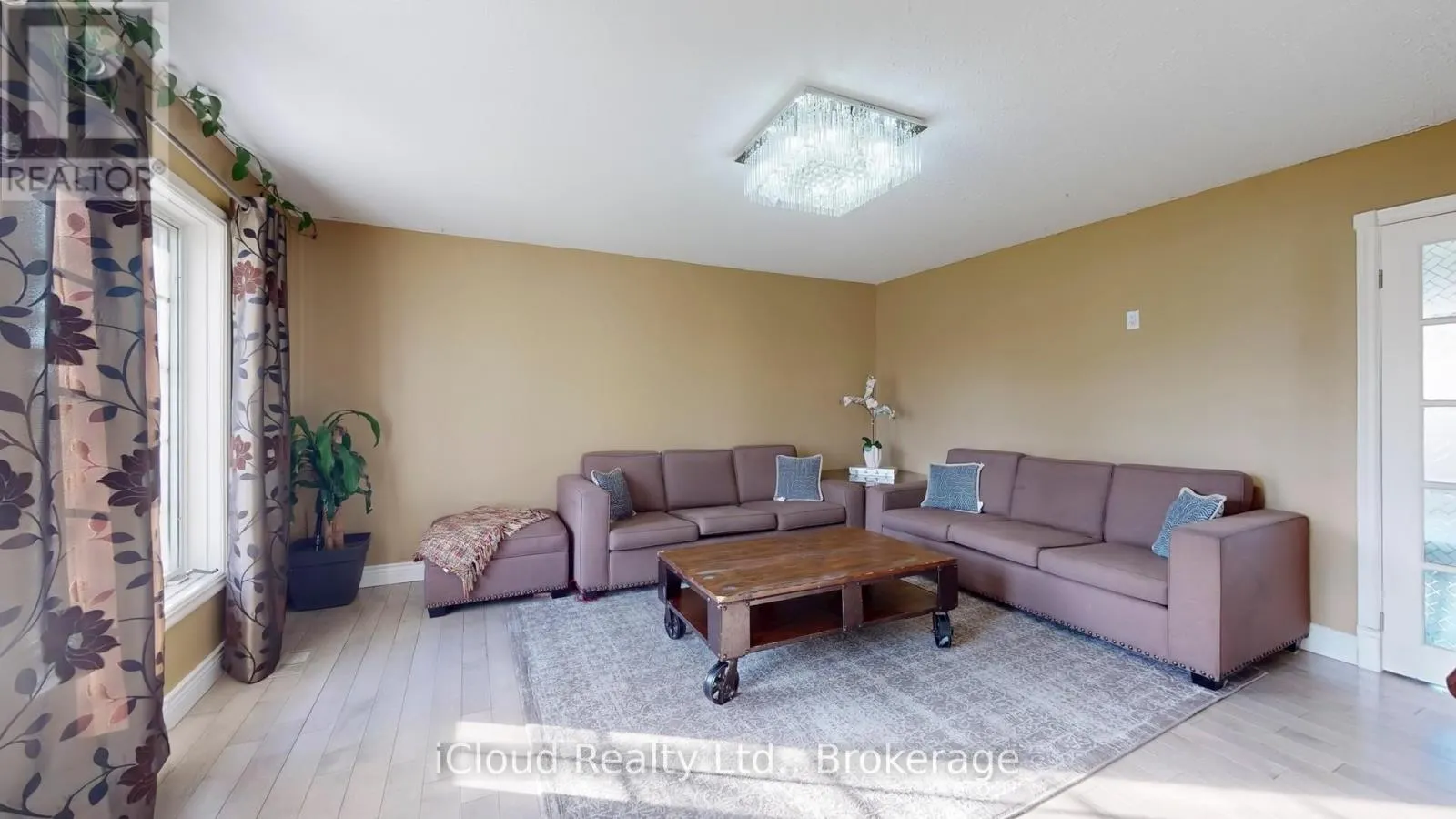 12191 MISSISSAUGA ROAD W