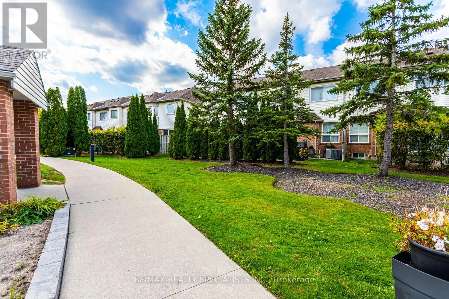 102 - 5230 GLEN ERIN DRIVE