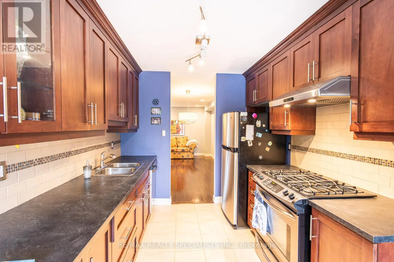 102 - 5230 GLEN ERIN DRIVE