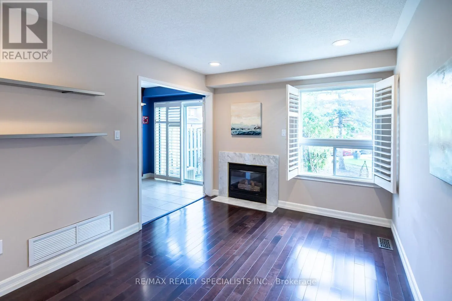 102 - 5230 GLEN ERIN DRIVE