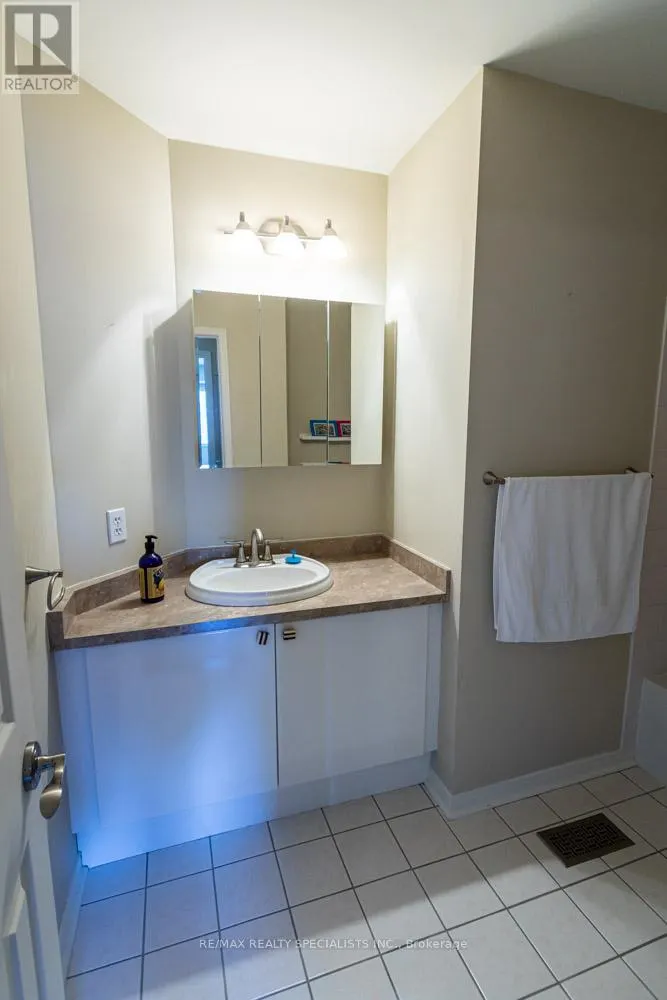 102 - 5230 GLEN ERIN DRIVE
