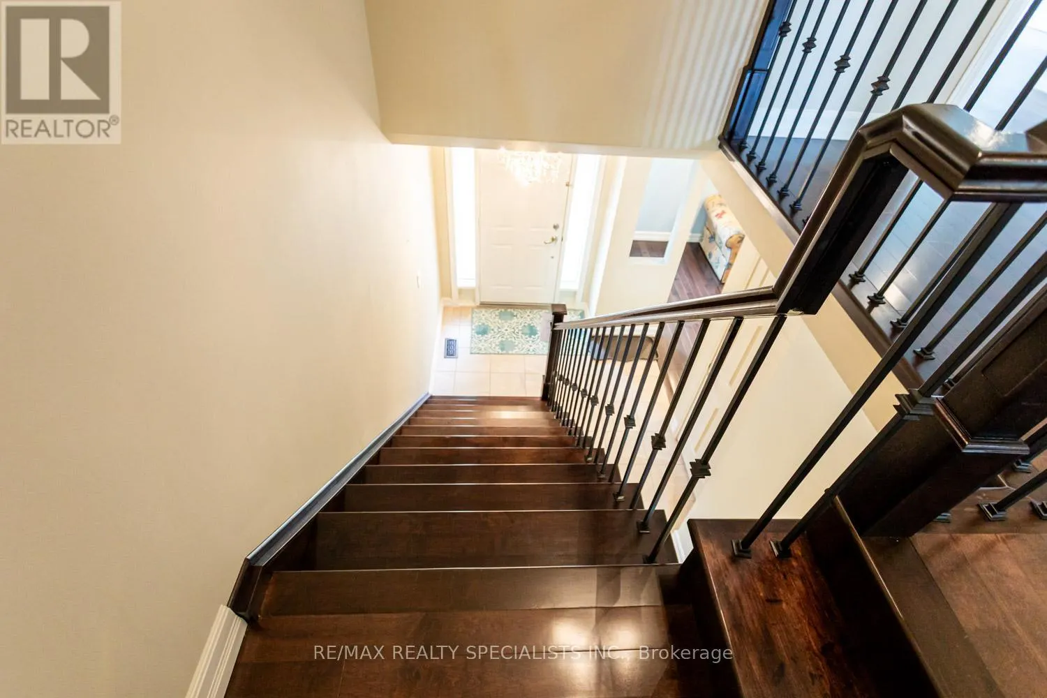 102 - 5230 GLEN ERIN DRIVE