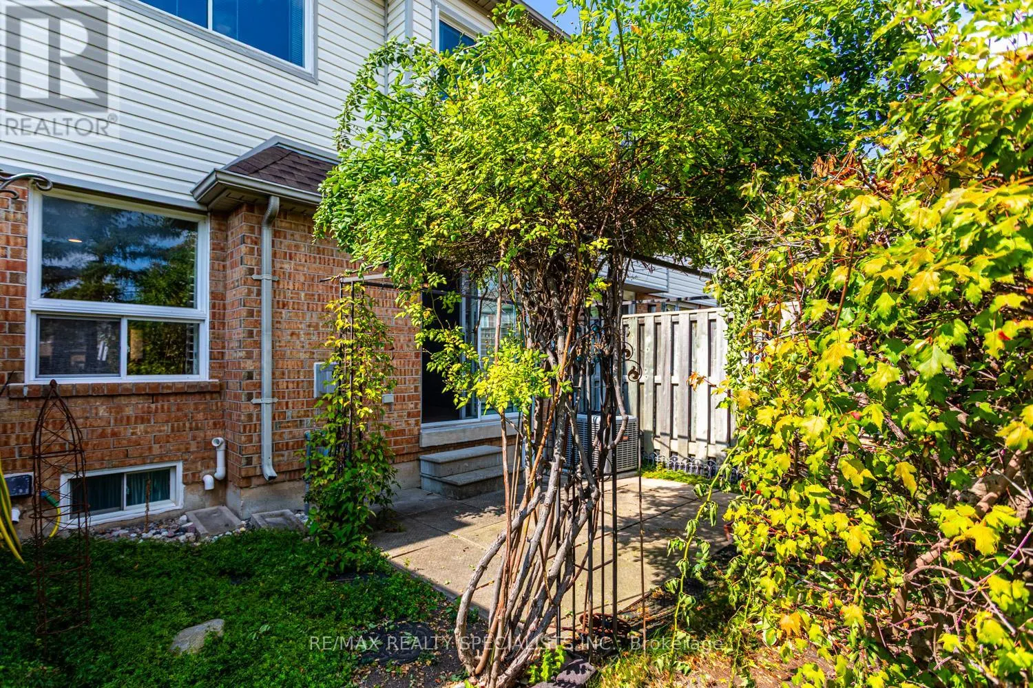102 - 5230 GLEN ERIN DRIVE