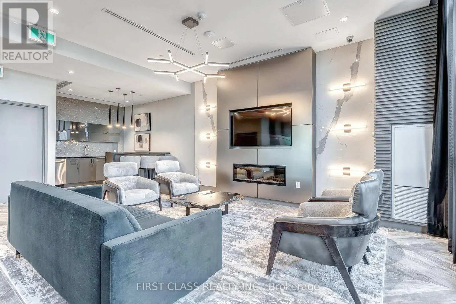 802 - 50 THOMAS RILEY ROAD