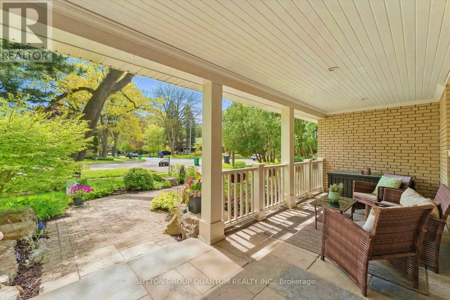 347 PINETREE WAY