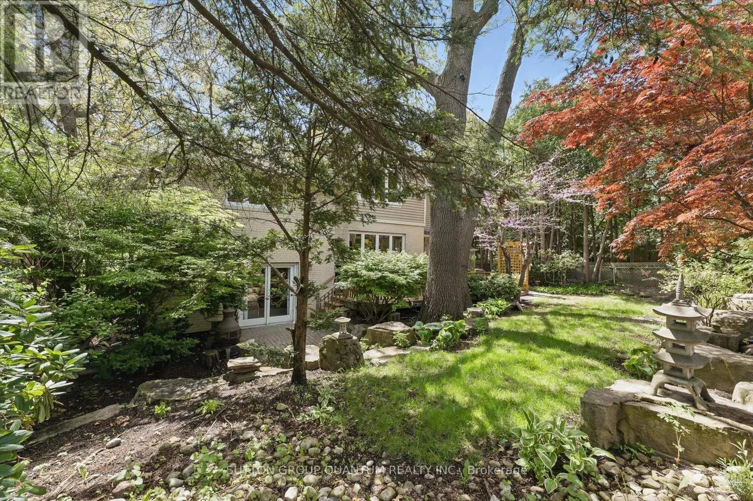 347 PINETREE WAY