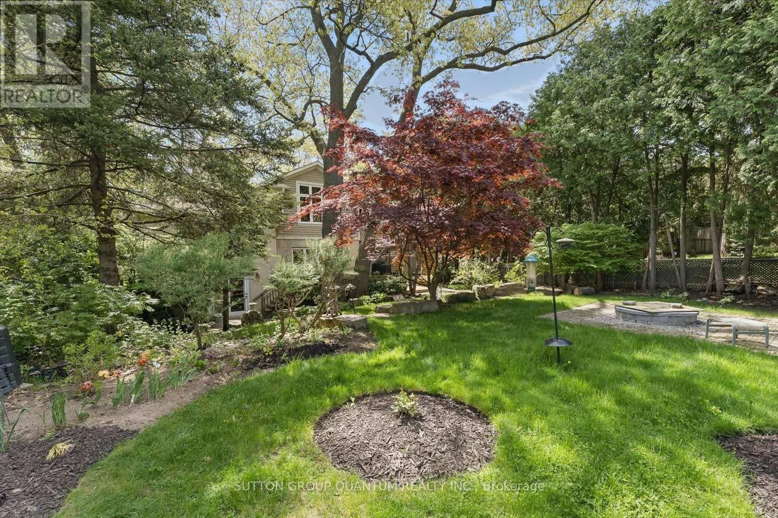 347 PINETREE WAY