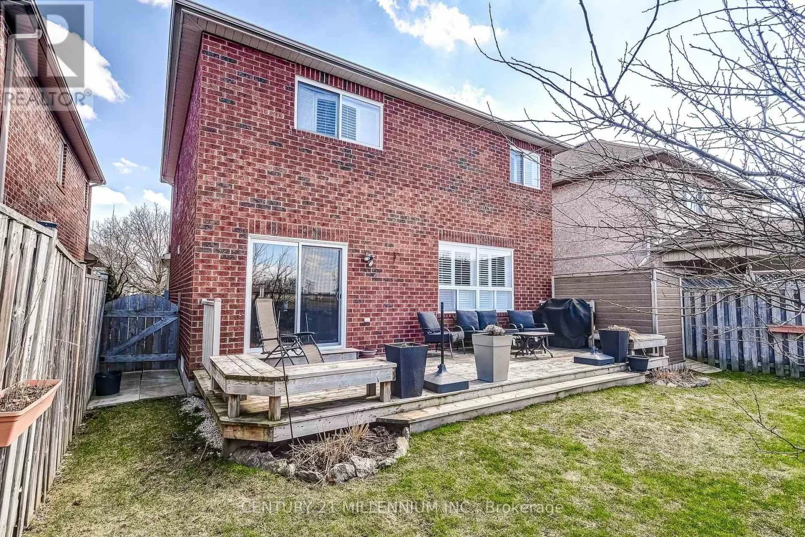 6 COLLINGWOOD AVENUE