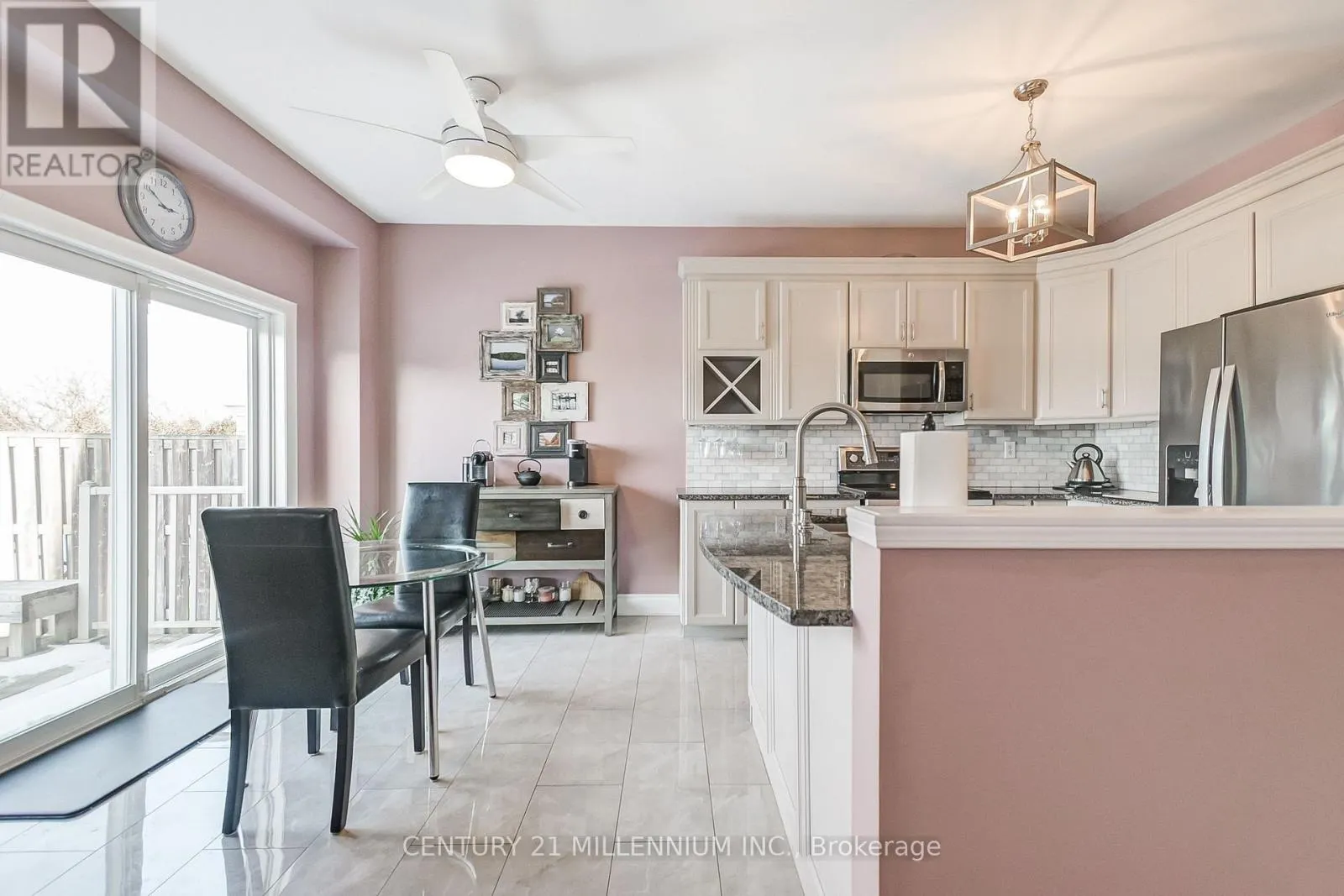 6 COLLINGWOOD AVENUE