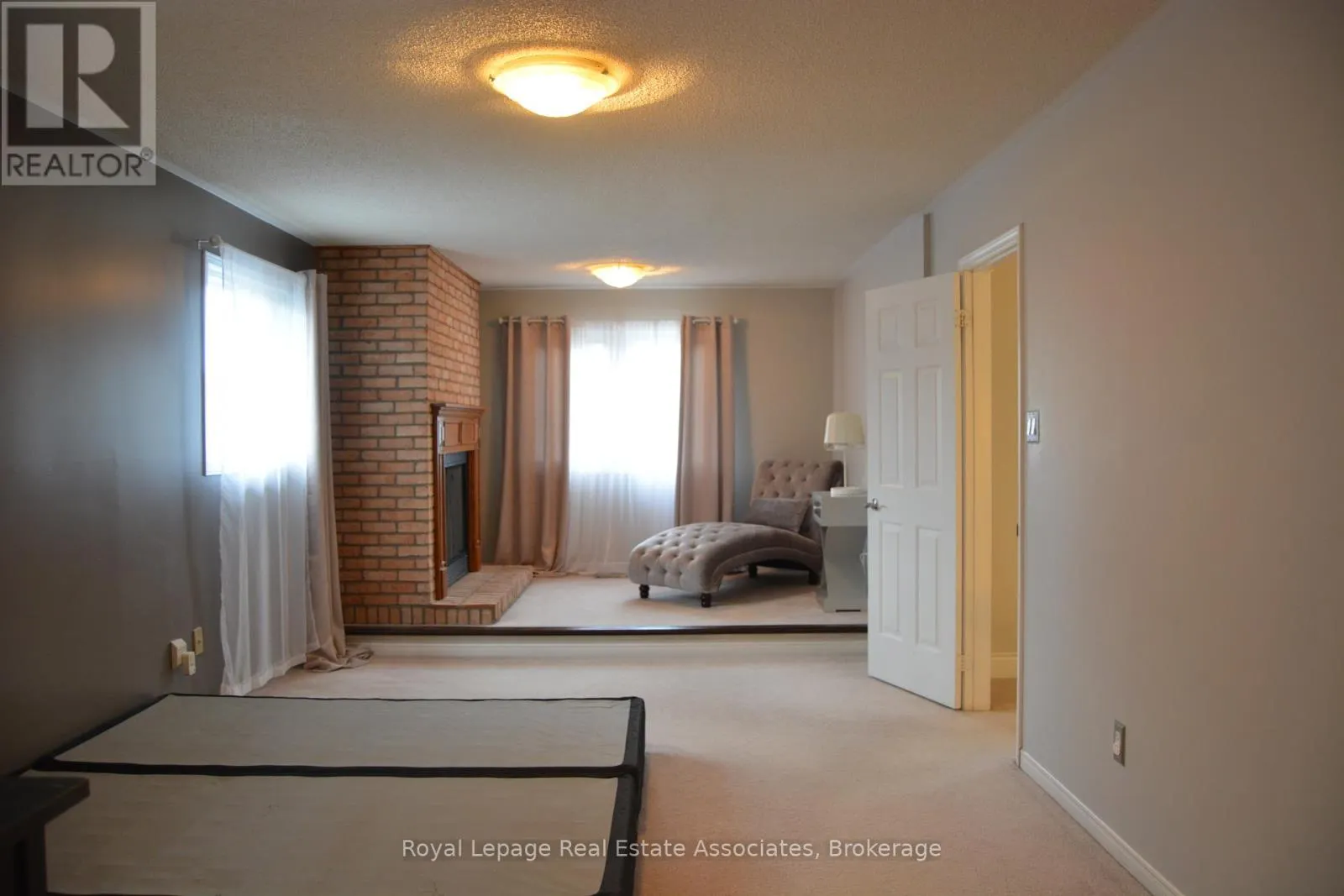 1949 PIMLICO COURT