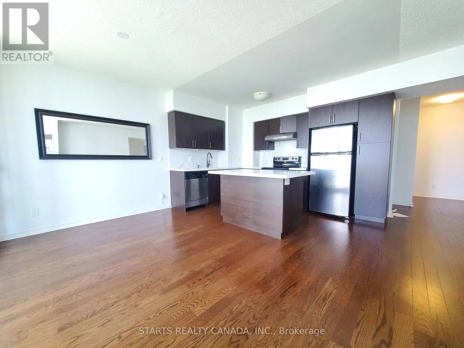 1505 - 2240 LAKESHORE BOULEVARD W