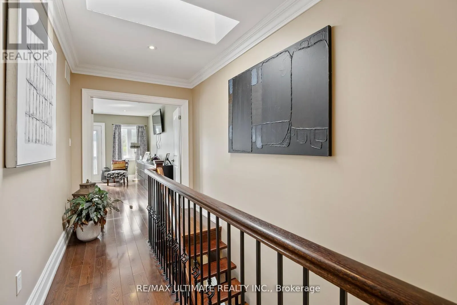 23 SENECA AVENUE