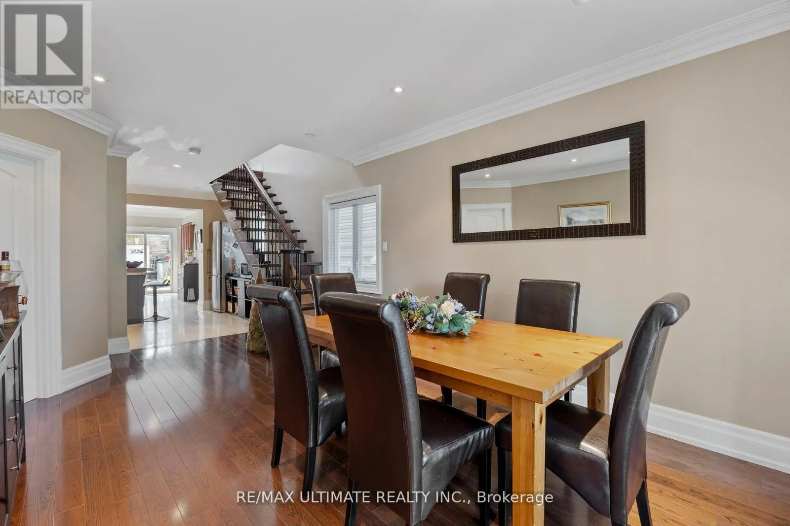 23 SENECA AVENUE
