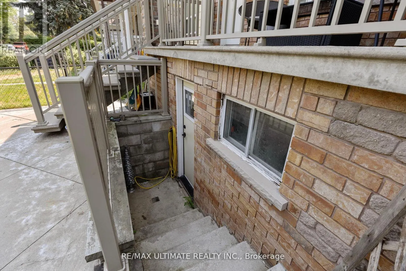 23 SENECA AVENUE