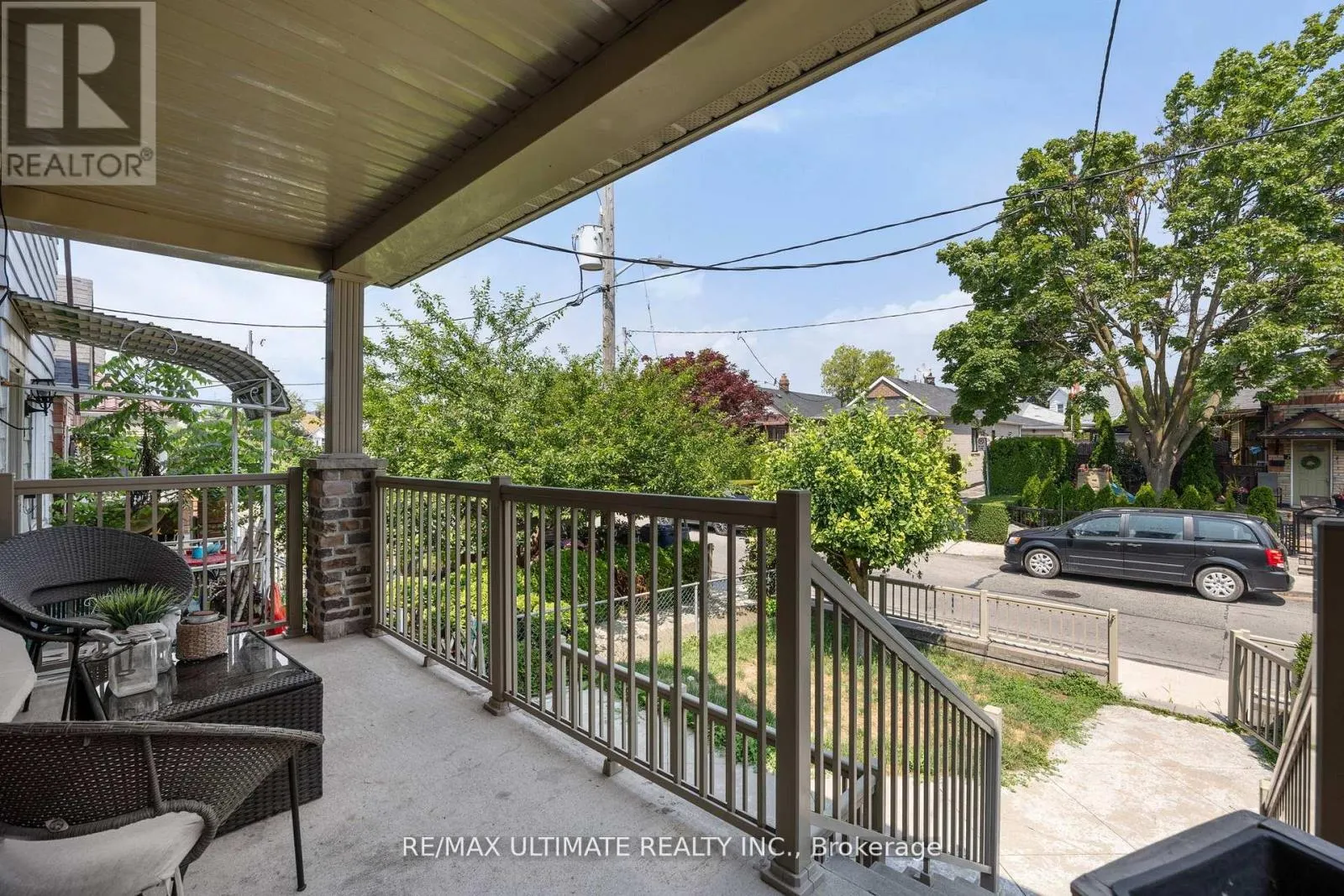 23 SENECA AVENUE