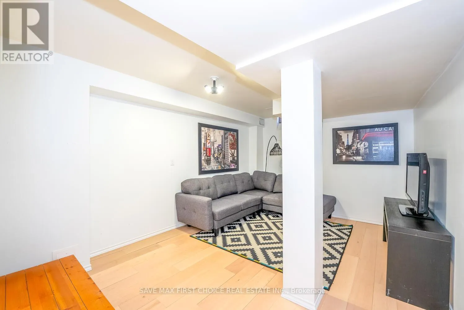 3389 SCOTCH PINE GATE