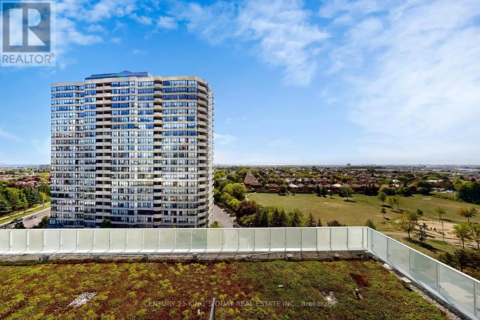 806 - 3883 QUARTZ ROAD
