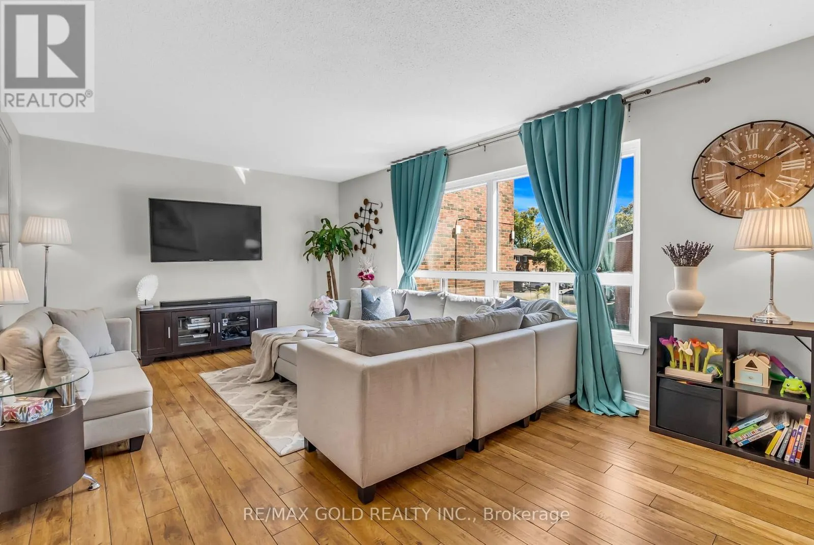 7 - 3065 LENESTER DRIVE