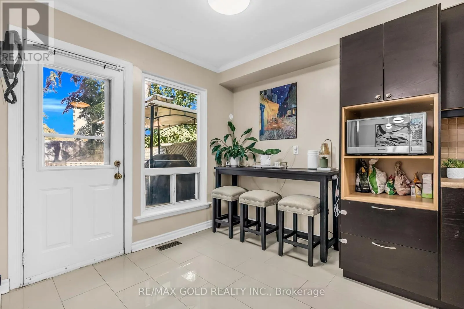 7 - 3065 LENESTER DRIVE