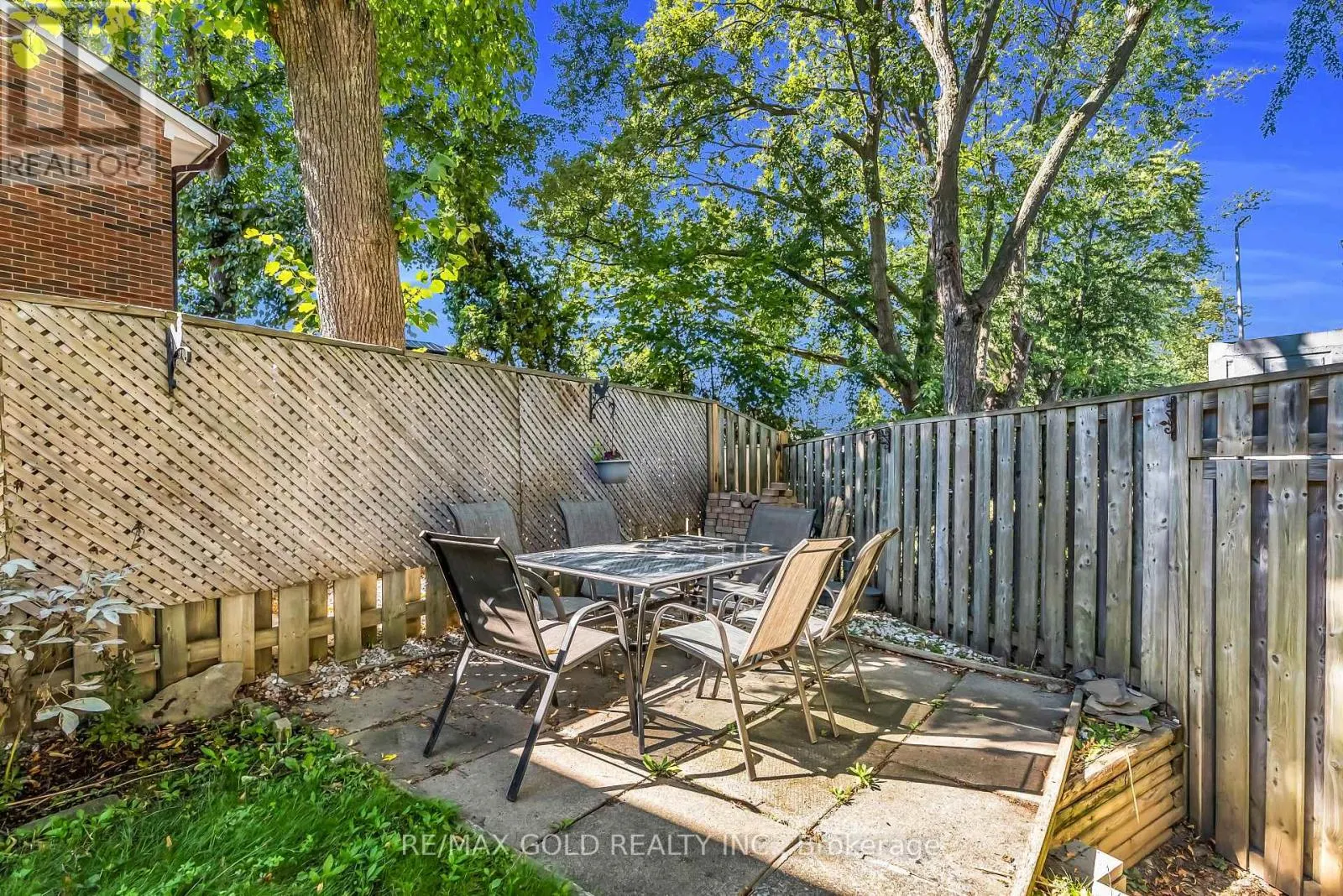 7 - 3065 LENESTER DRIVE