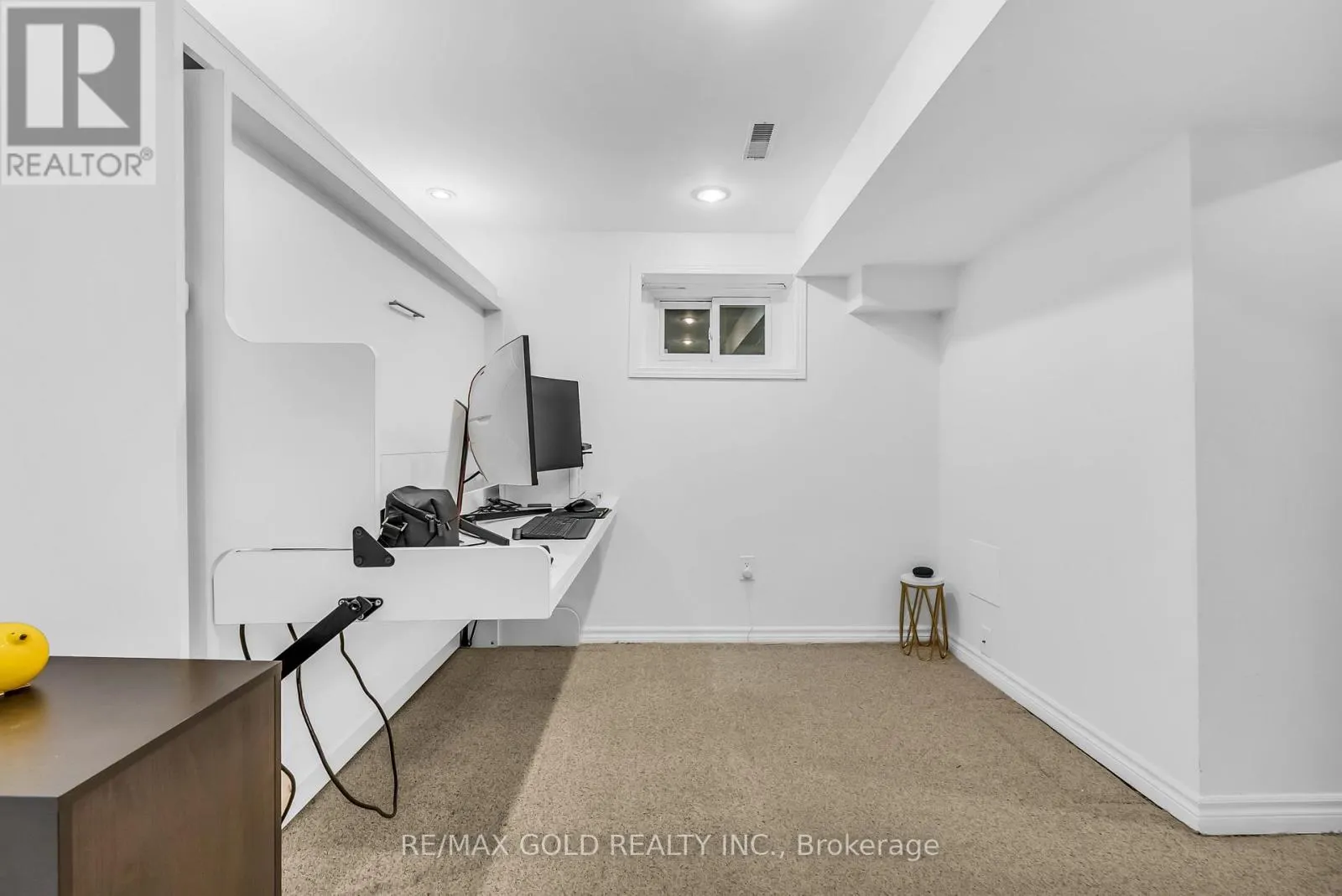 7 - 3065 LENESTER DRIVE