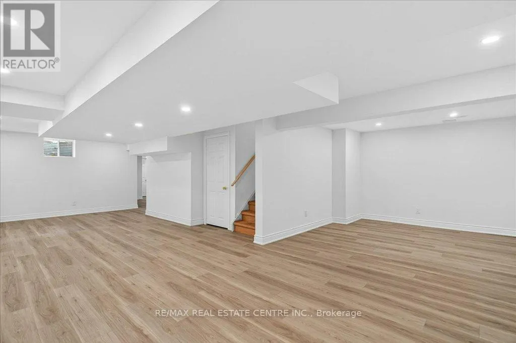852 BESSY TRAIL