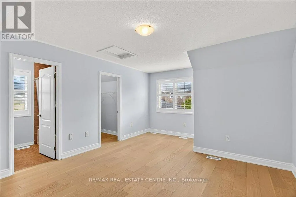 852 BESSY TRAIL