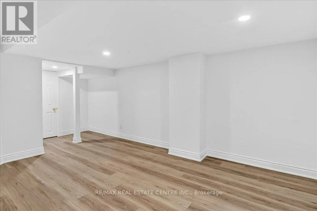 852 BESSY TRAIL