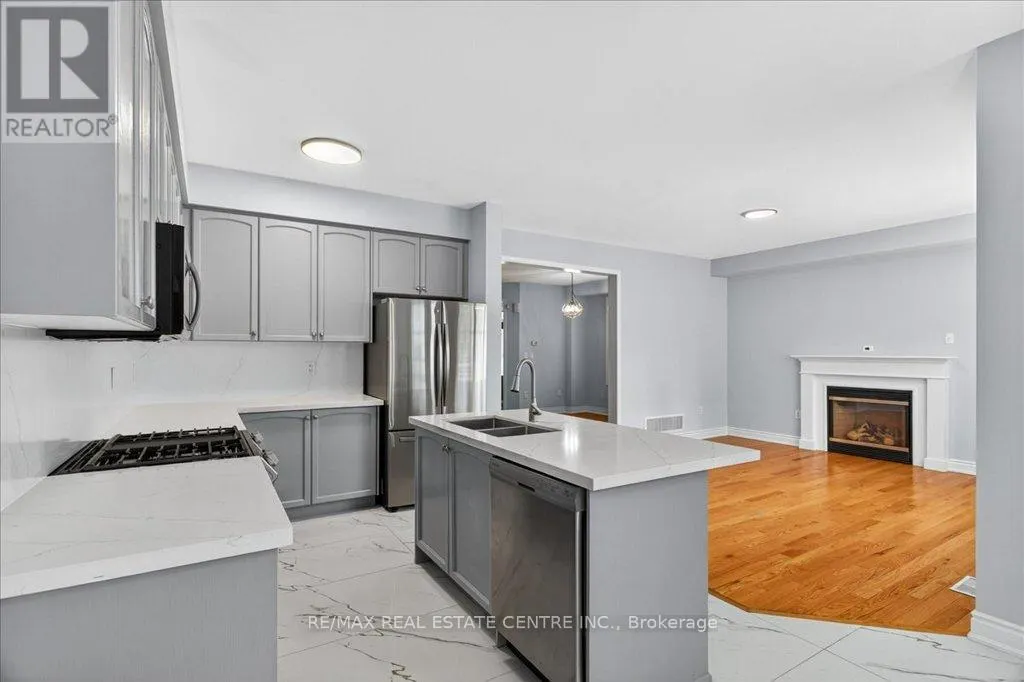 852 BESSY TRAIL