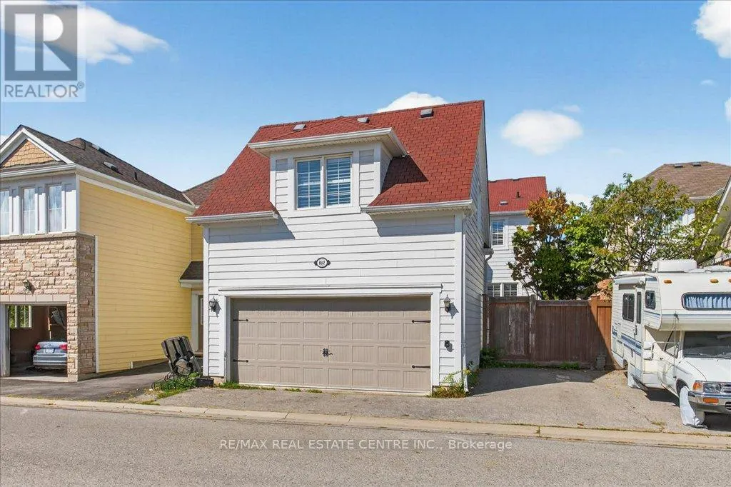 852 BESSY TRAIL