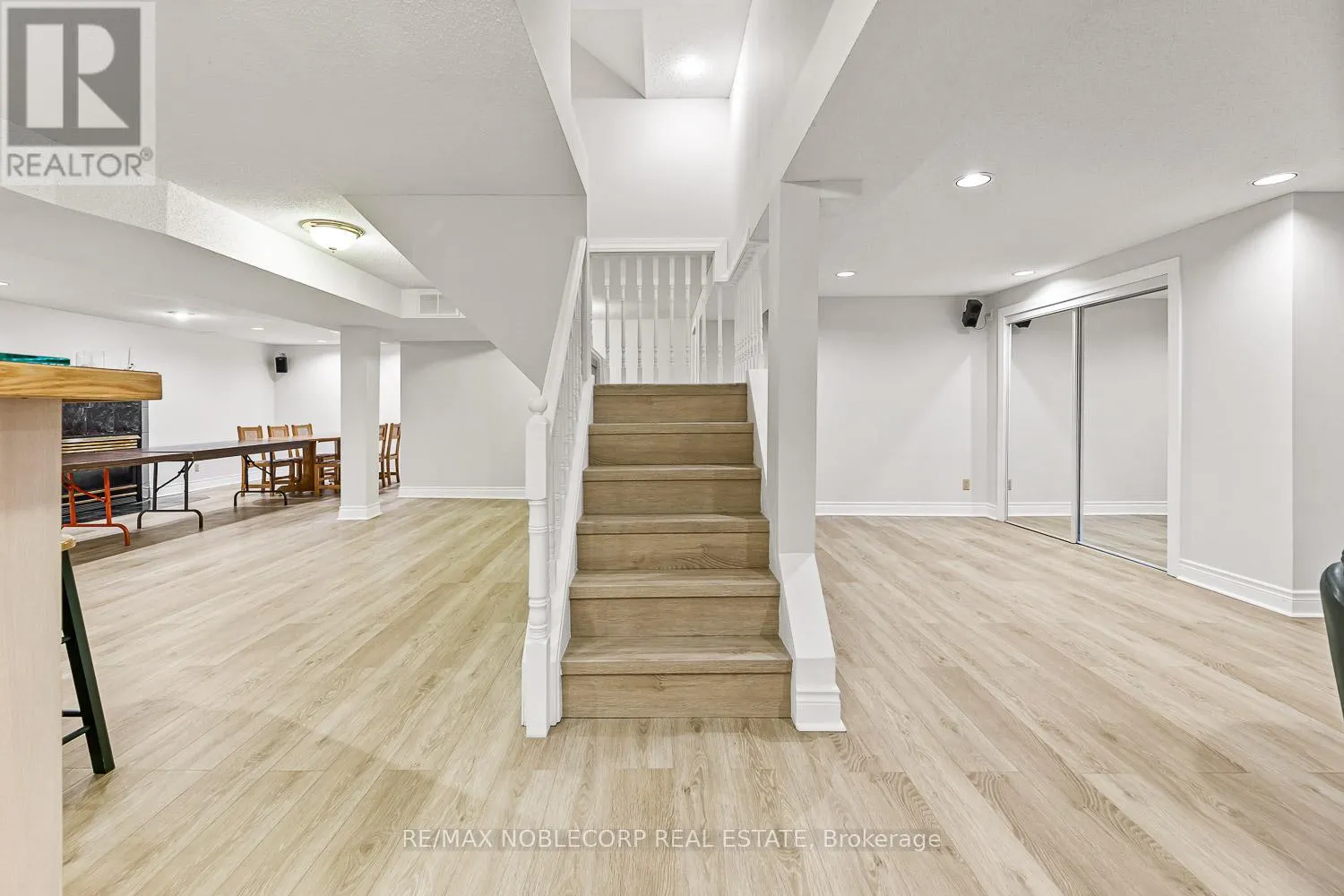24 EGAN CRESCENT