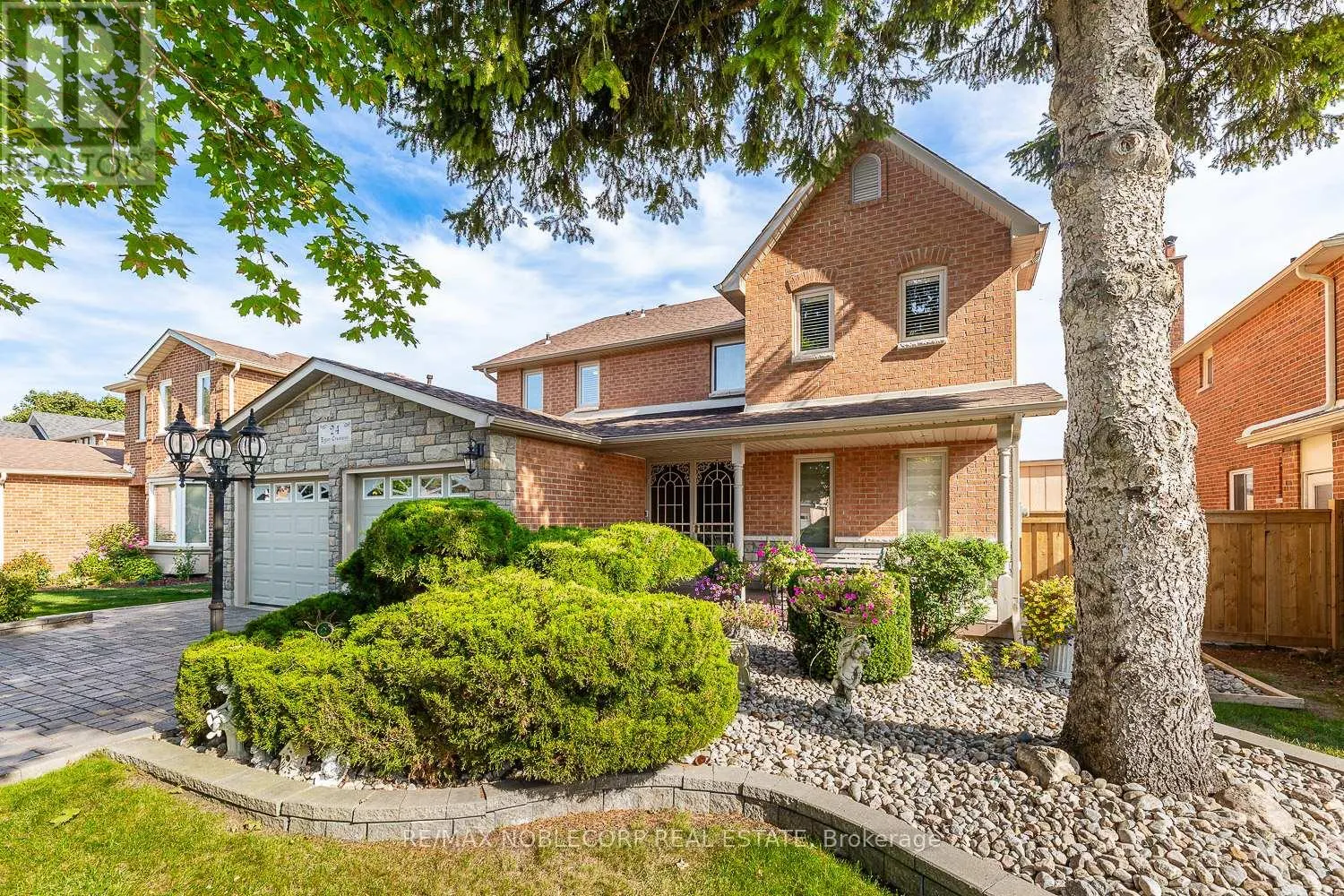 24 EGAN CRESCENT