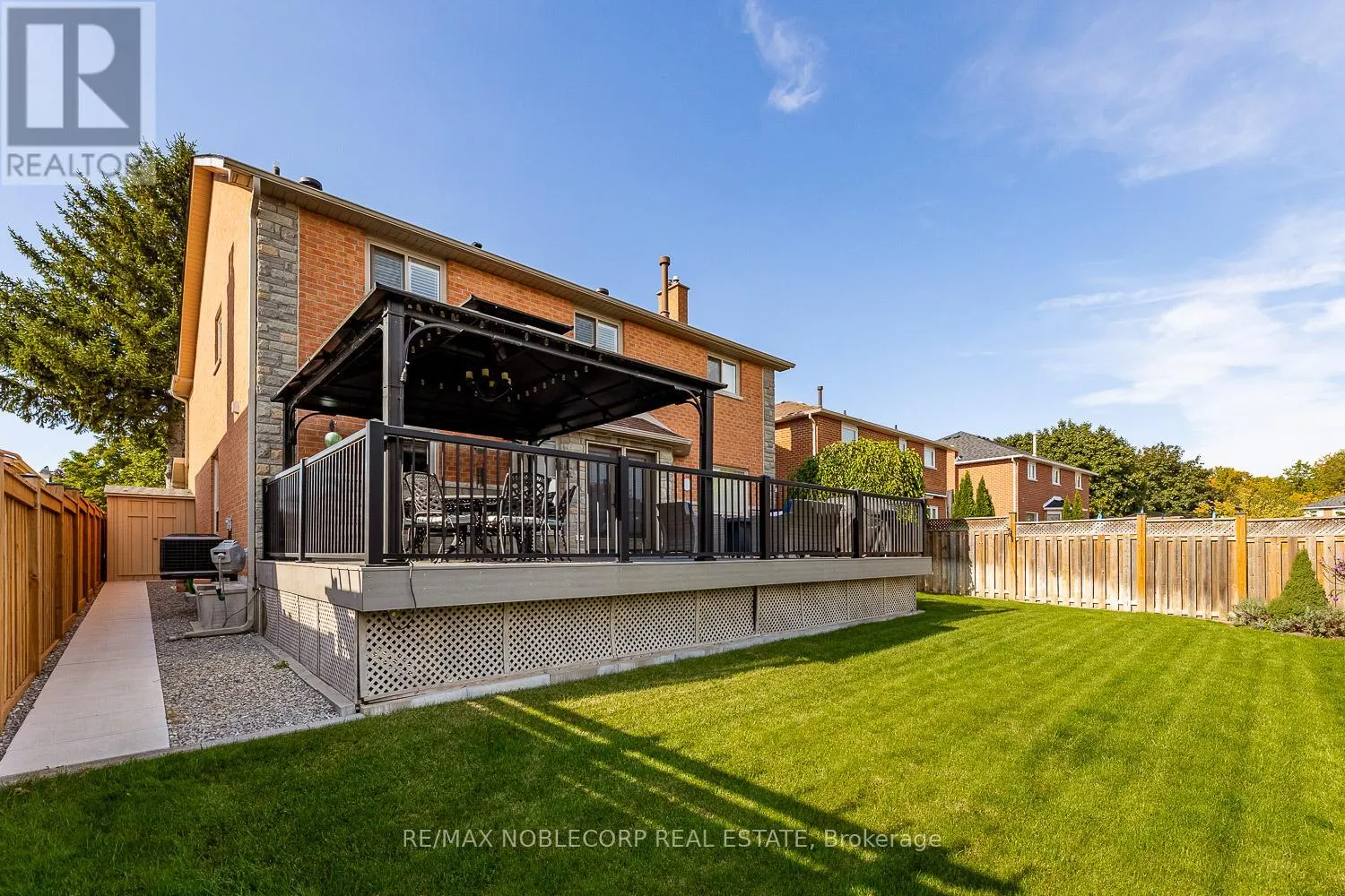 24 EGAN CRESCENT