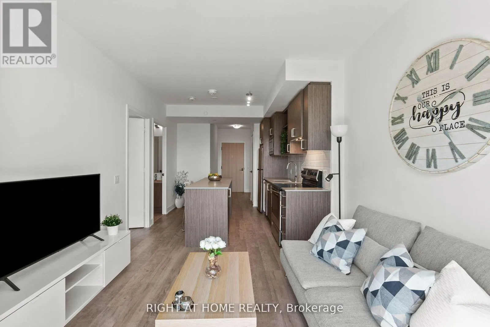 509 - 60 GEORGE BUTCHART DRIVE