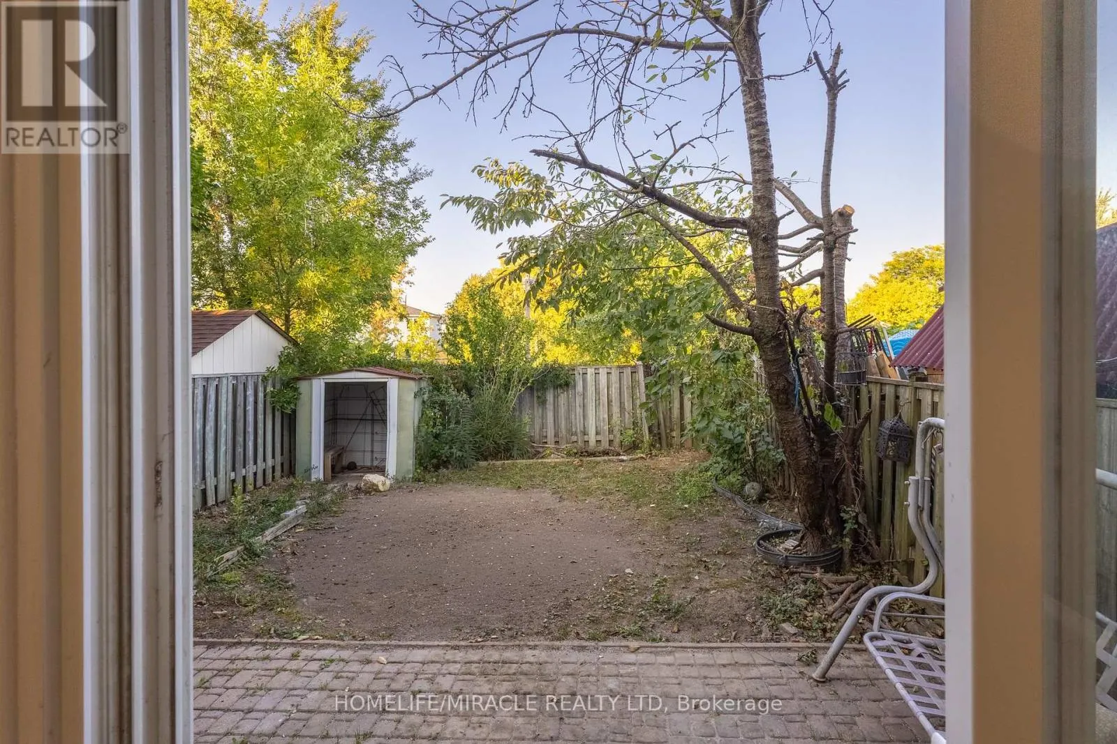 8 GRAND VALLEY DRIVE