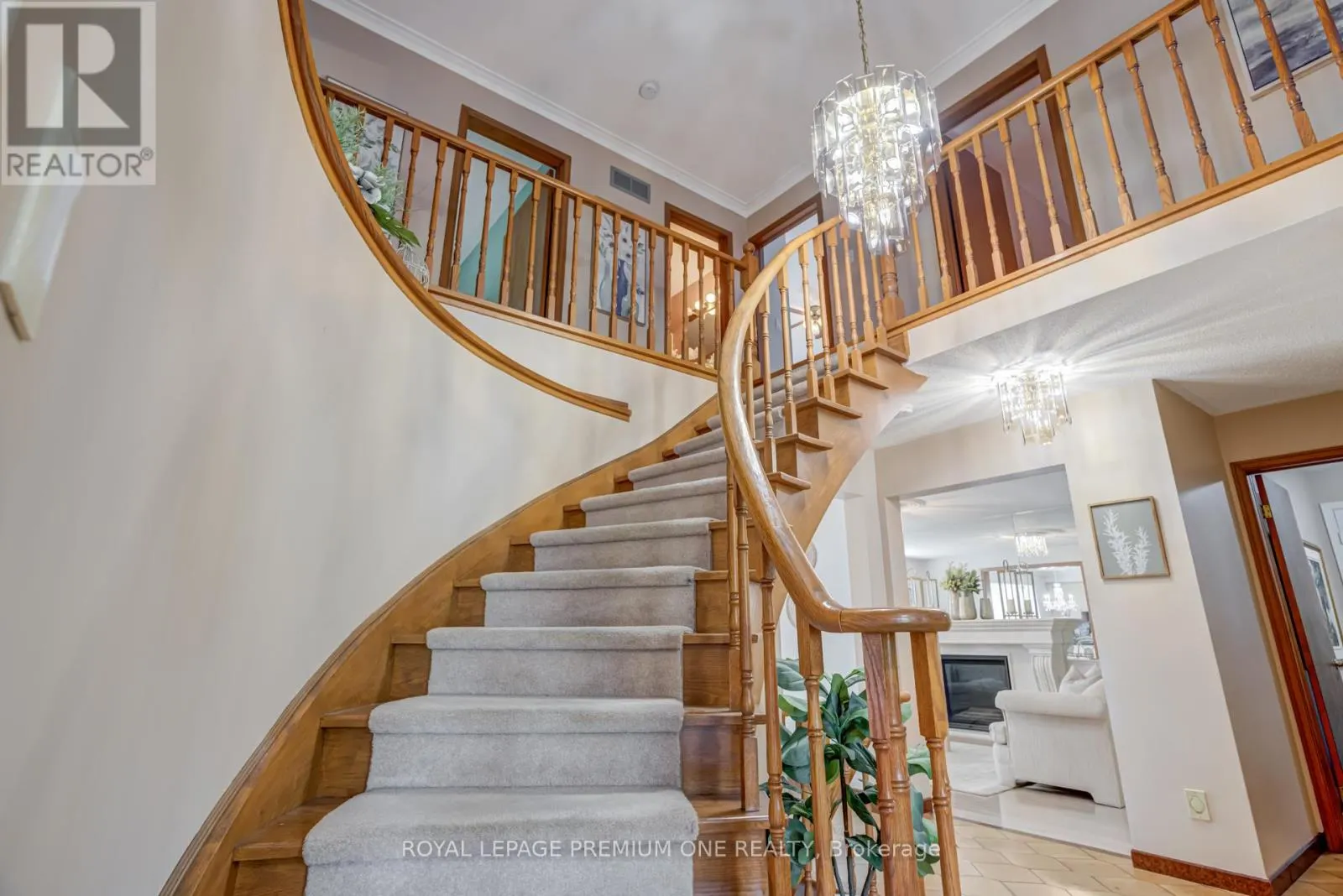 41 WHITLEY AVENUE